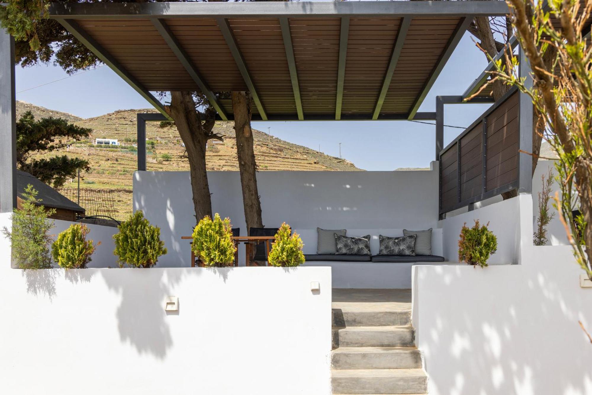 Unforgettable Tinos Complex *