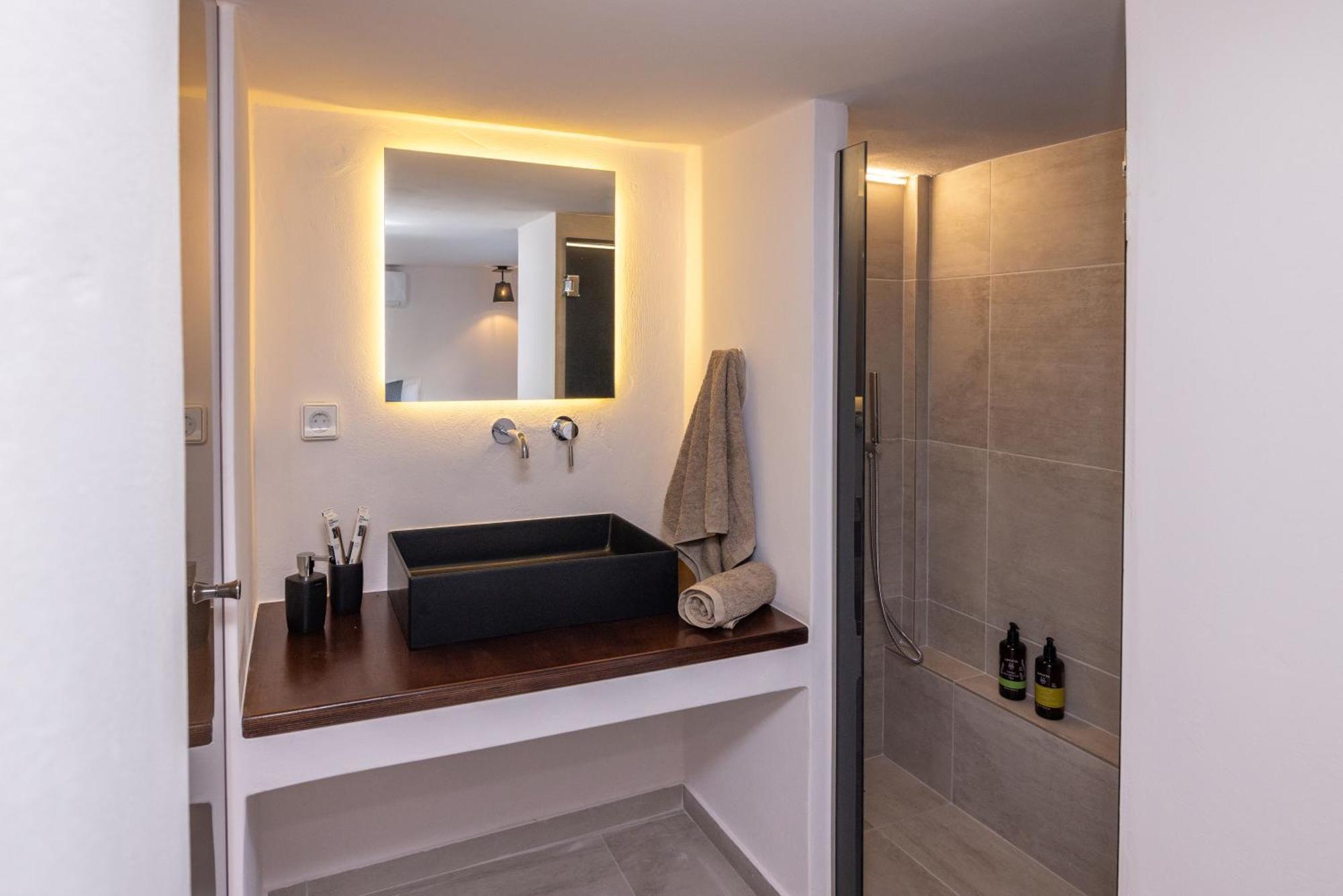 Unforgettable Tinos Complex Apartment *