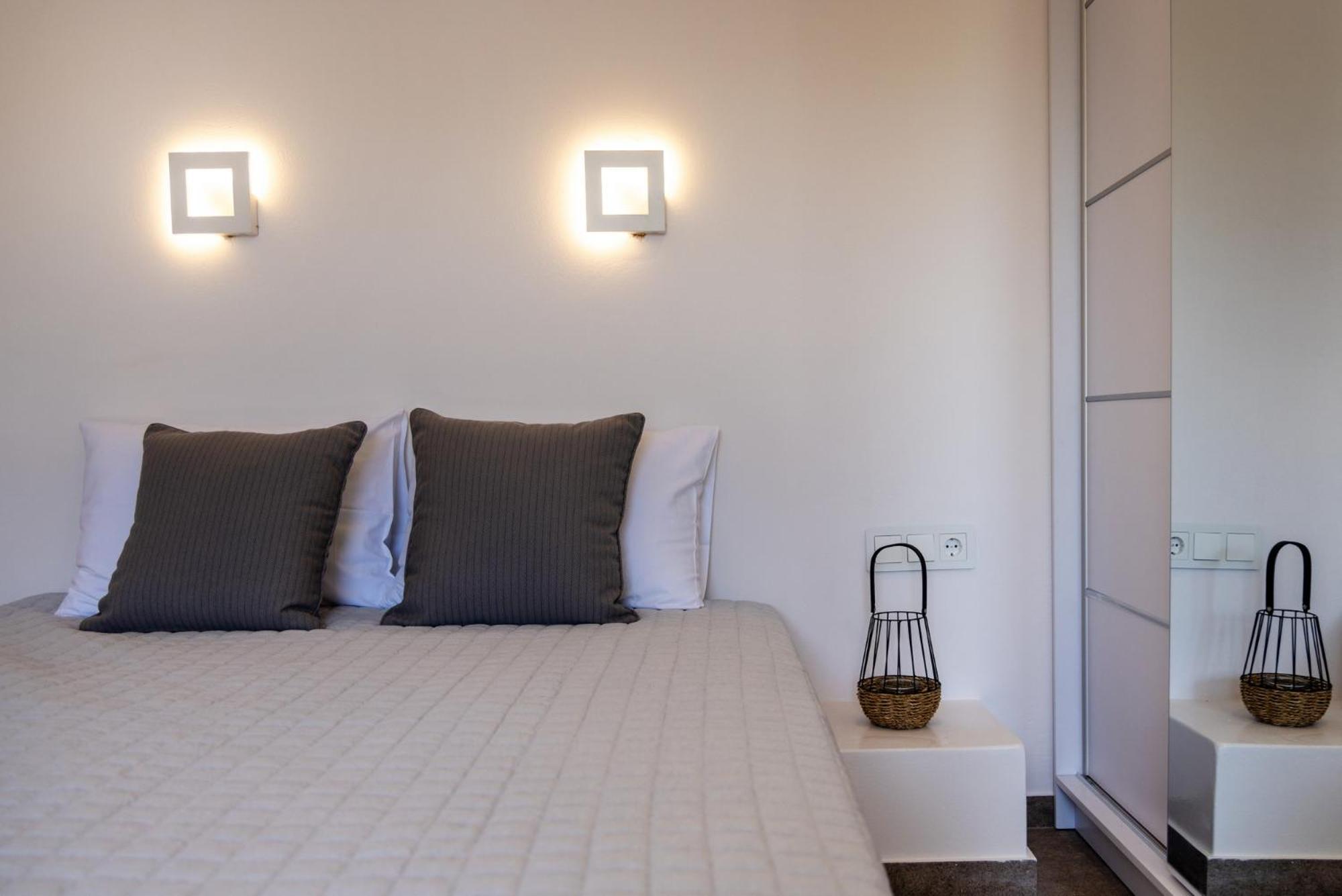 Unforgettable Tinos Complex Apartment