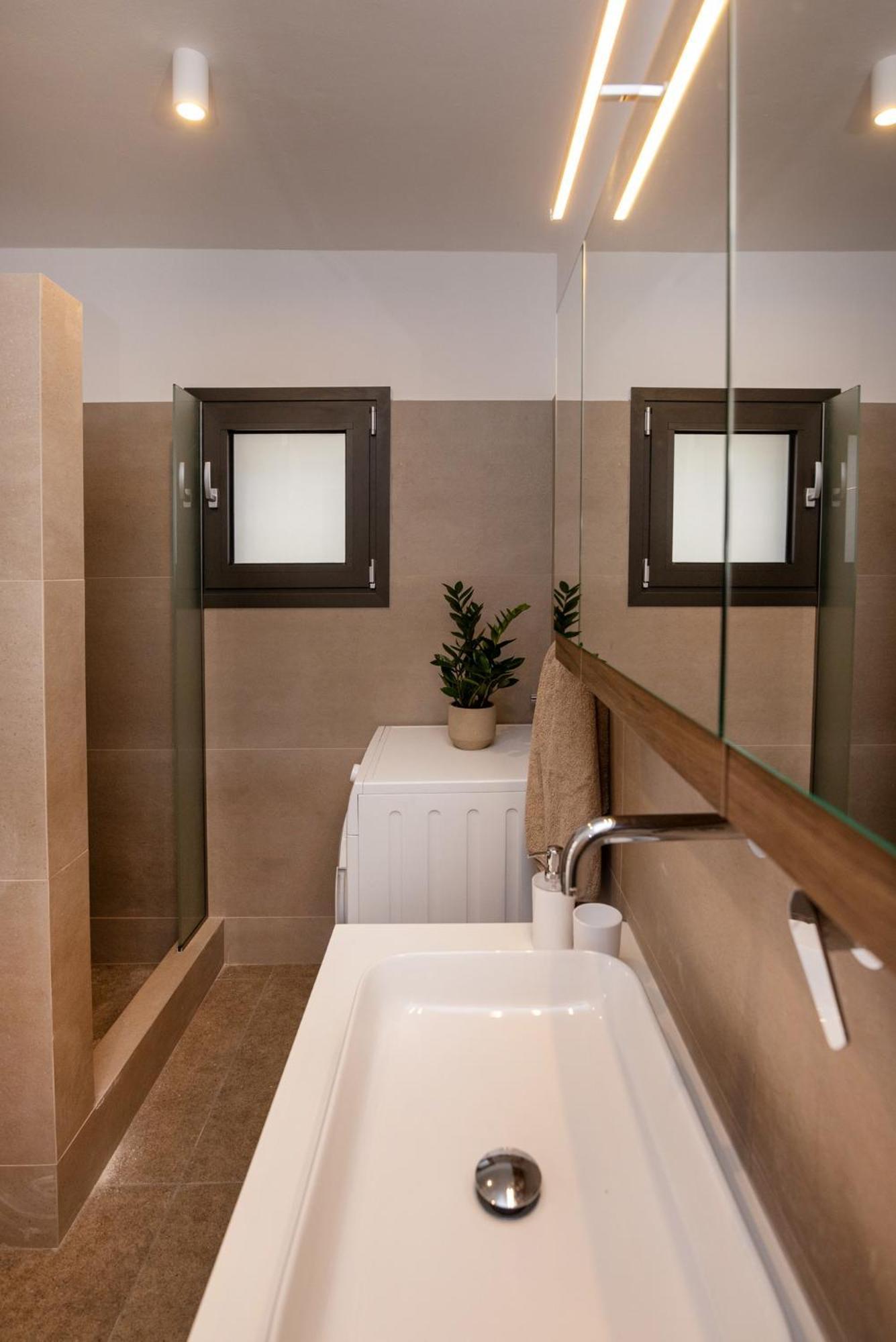 Unforgettable Tinos Complex Apartment